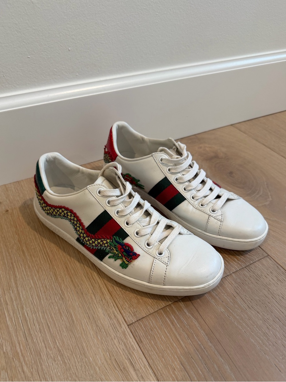 Gucci Sneakers - Picture 2 of 4